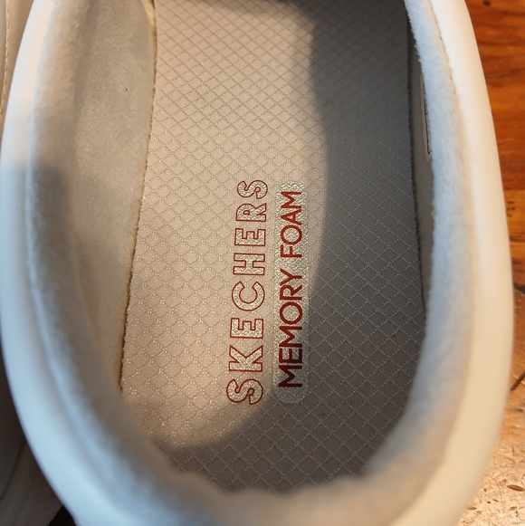 Skechers Women's Goldie Plane Jane Slip On Sneakers Size 11 - Picture 7 of 11